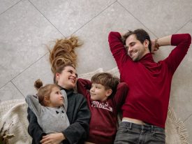Δημιουργώντας Υγιείς Σχέσεις στην Οικογένεια
